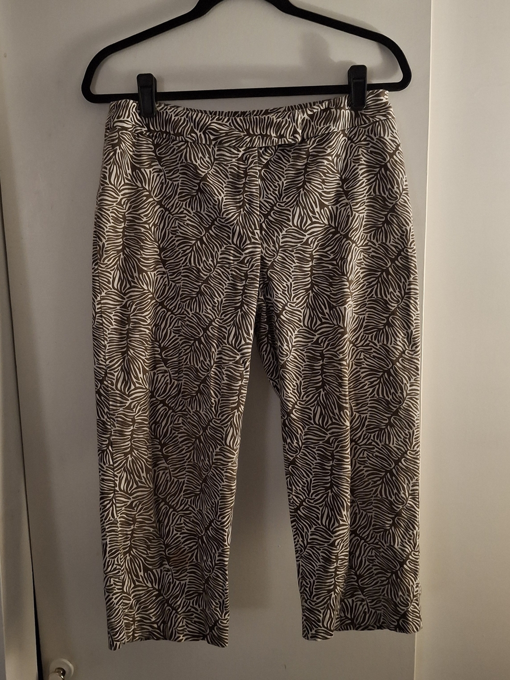 Kenneth Cole Unlisted Brown and White Zebra Print Cropped Pants